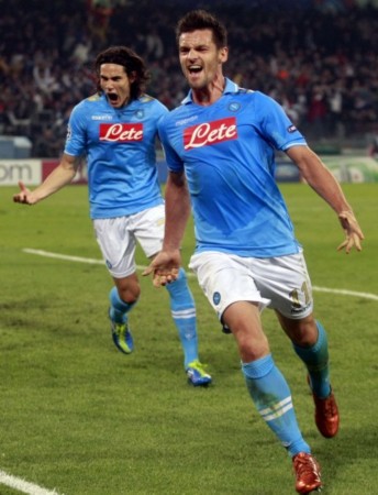 予了他坚实 予了他坚实