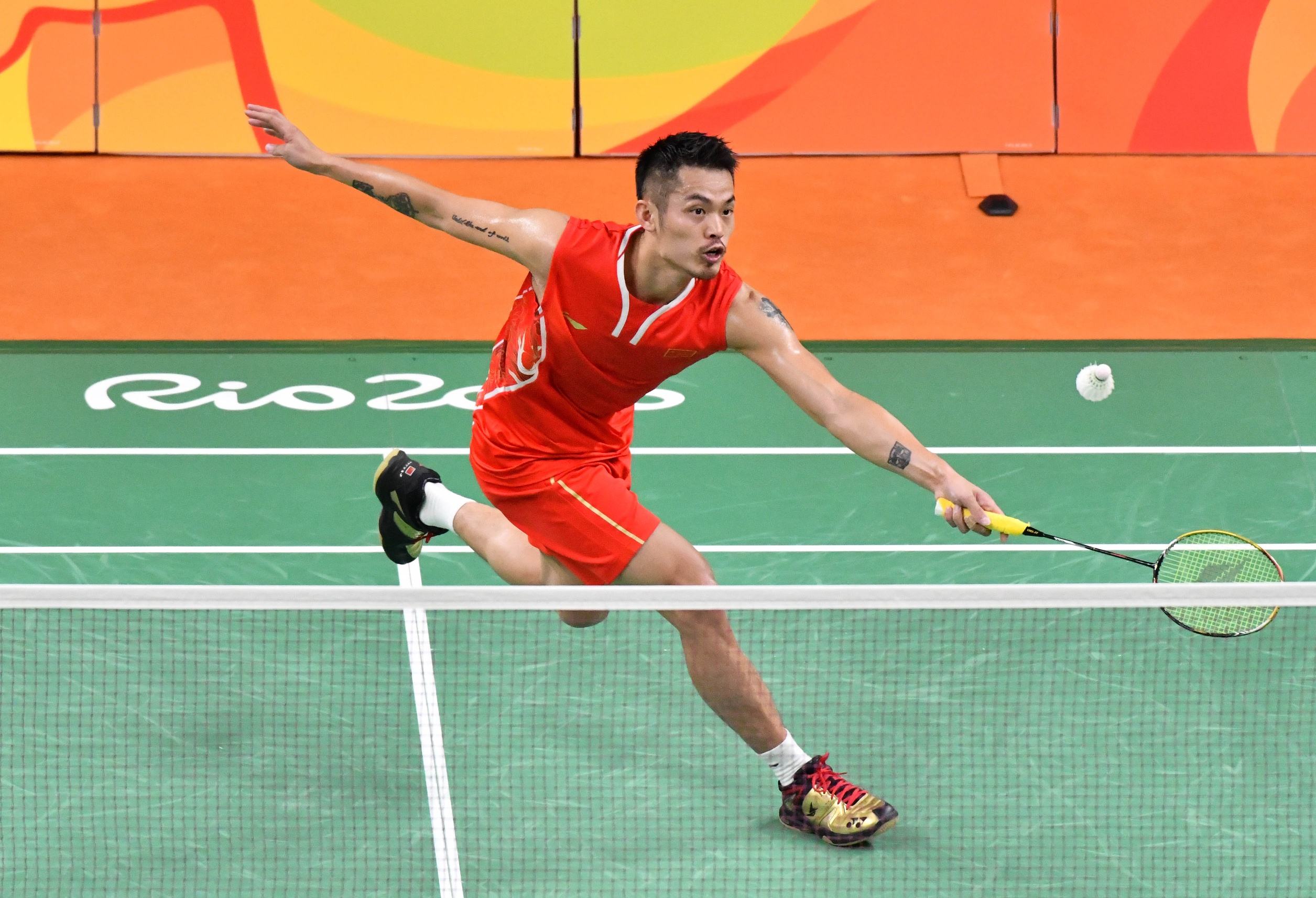 更是在激烈 更是在激烈