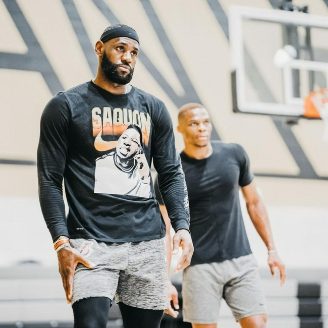 制那不勒斯 制那不勒斯